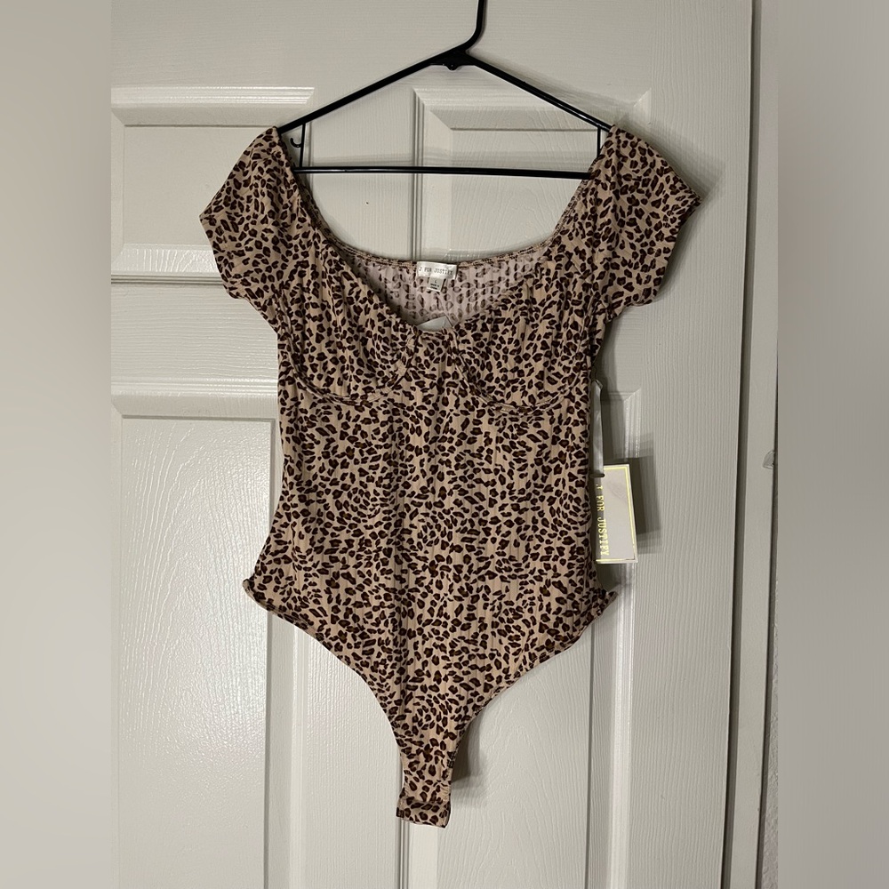 CHEETAH PRINT BODYSUIT TOP